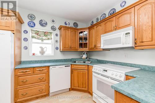 342 Seventh St W, Midland, ON - Indoor Photo Showing Kitchen