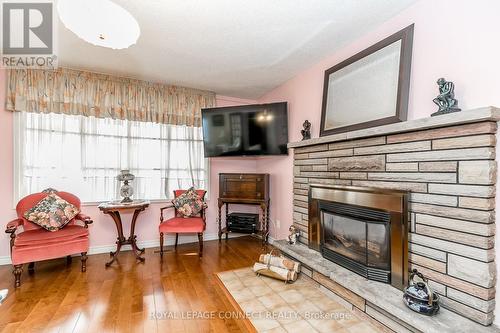342 Seventh St W, Midland, ON - Indoor Photo Showing Living Room With Fireplace