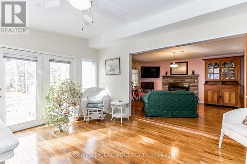 342 Seventh St W, Midland, ON - Indoor Photo Showing Living Room With Fireplace