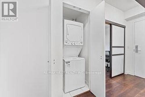 #309 -59 East Liberty St, Toronto, ON - Indoor Photo Showing Laundry Room