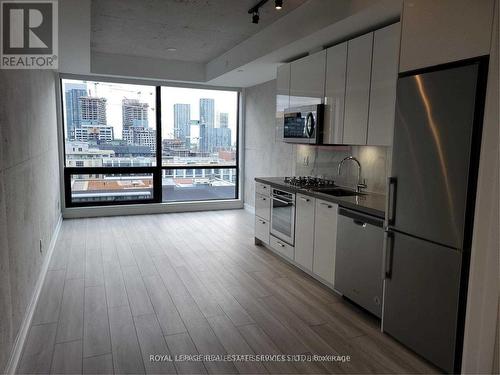 #1404 -458 Richmond St W, Toronto, ON - Indoor Photo Showing Kitchen With Upgraded Kitchen