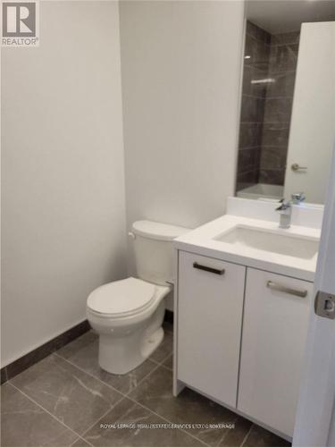 #1404 -458 Richmond St W, Toronto, ON - Indoor Photo Showing Bathroom