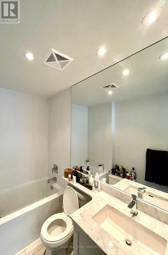 2201 - 85 East Liberty Street, Toronto, ON - Indoor Photo Showing Bathroom