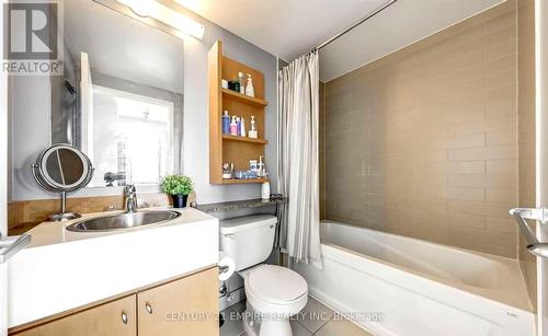 1210 - 5 Mariner Terrace, Toronto, ON - Indoor Photo Showing Bathroom