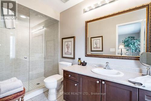 39 Tempo Way, Whitby, ON - Indoor Photo Showing Bathroom