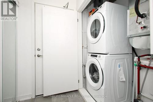 #305 -1525 Kingston Rd, Pickering, ON - Indoor Photo Showing Laundry Room