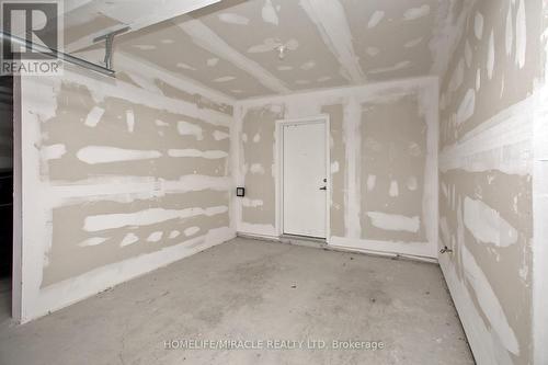 #305 -1525 Kingston Rd, Pickering, ON - Indoor Photo Showing Other Room