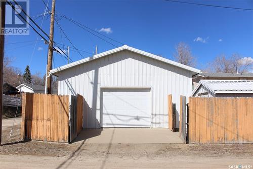 834 6Th Avenue Nw, Moose Jaw, SK - Outdoor With Exterior