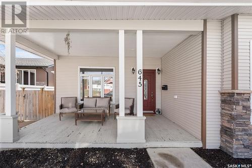 645 Hochelaga Street W, Moose Jaw, SK - Outdoor With Exterior
