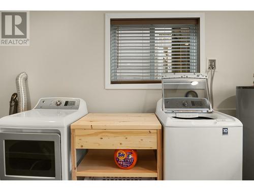 61 Wohler Street, Kitimat, BC - Indoor Photo Showing Laundry Room