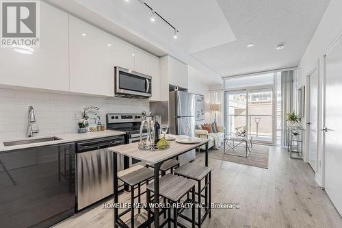 #250 -621 Sheppard Ave E, Toronto, ON - Indoor Photo Showing Kitchen With Stainless Steel Kitchen With Upgraded Kitchen