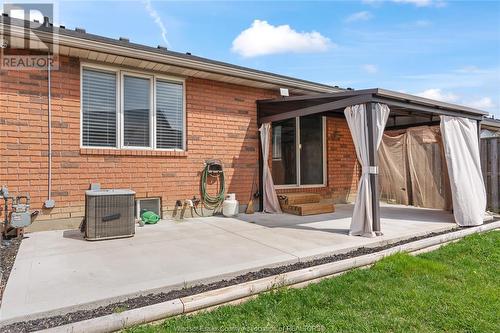 3723 Prairie Court, Windsor, ON - Outdoor With Exterior