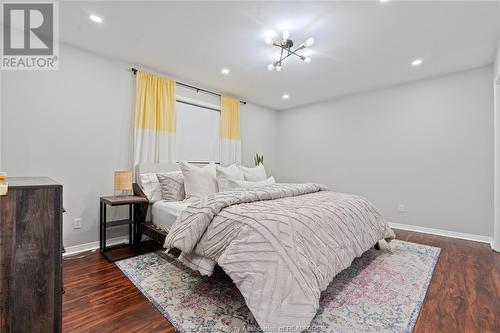 2211 California Avenue, Windsor, ON - Indoor Photo Showing Bedroom