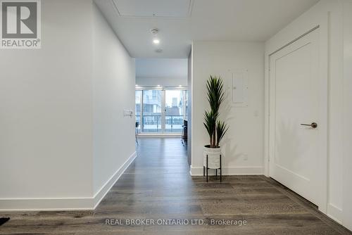 #409 -128 Pears Ave, Toronto, ON - Indoor Photo Showing Other Room