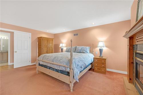 238 Alderlea Avenue, Mount Hope, ON - Indoor Photo Showing Bedroom