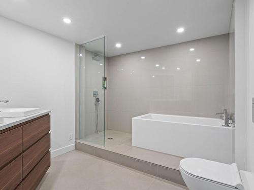 Ensuite bathroom - 1005-100 Rue Berlioz, Montréal (Verdun/Île-Des-Soeurs), QC - Indoor Photo Showing Bathroom