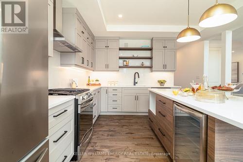 125 Villeneuve Dr, Prince Edward County, ON - Indoor Photo Showing Kitchen With Upgraded Kitchen