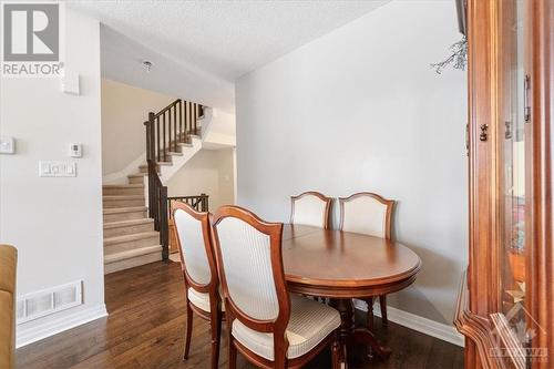 419 Haresfield Court, Ottawa, ON - Indoor Photo Showing Dining Room