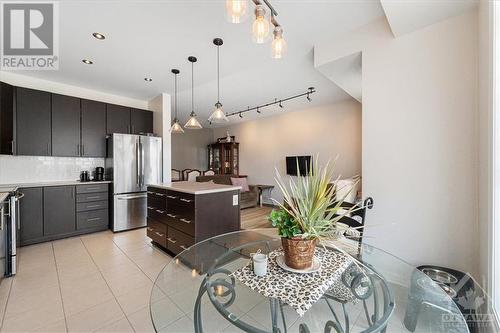 419 Haresfield Court, Ottawa, ON - Indoor Photo Showing Kitchen With Stainless Steel Kitchen With Upgraded Kitchen