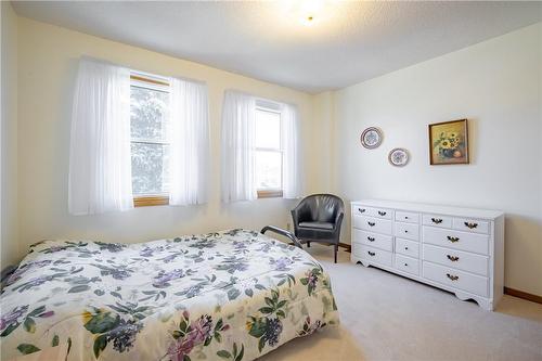 79 Williamson Drive, Caledonia, ON - Indoor Photo Showing Bedroom