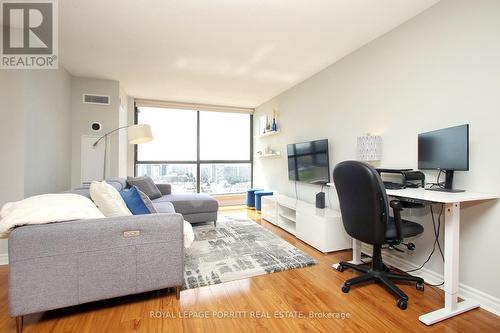 #2108 -131 Torresdale Ave, Toronto, ON - Indoor Photo Showing Other Room