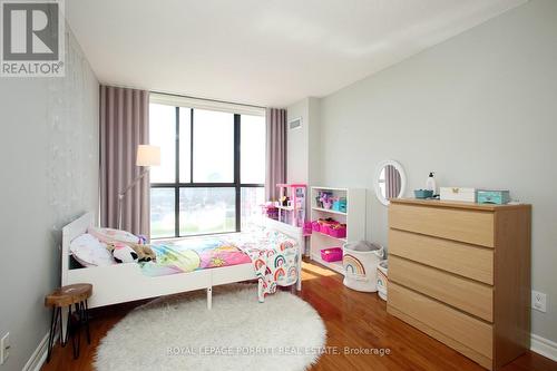 #2108 -131 Torresdale Ave, Toronto, ON - Indoor Photo Showing Bedroom