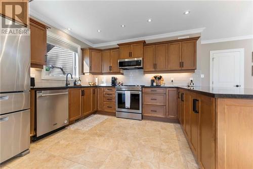45 Forest Park Road, Pembroke, ON - Indoor Photo Showing Kitchen