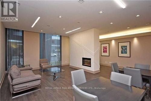 2105 - 75 Eglinton Avenue W, Mississauga, ON - Indoor With Fireplace