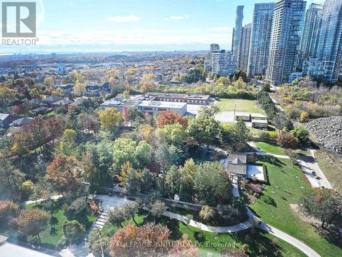 #2009 -285 Enfield Pl, Mississauga, ON - Outdoor With View