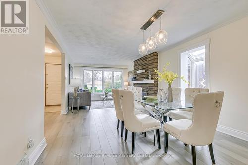 3096 Ballydown Crescent, Mississauga, ON - Indoor Photo Showing Dining Room