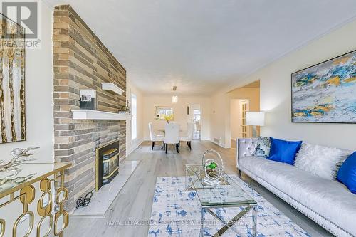 3096 Ballydown Crescent, Mississauga, ON - Indoor Photo Showing Living Room With Fireplace