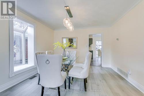 3096 Ballydown Cres, Mississauga, ON - Indoor Photo Showing Dining Room