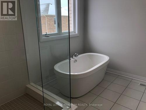 1466 Stovell Cres, Innisfil, ON - Indoor Photo Showing Bathroom