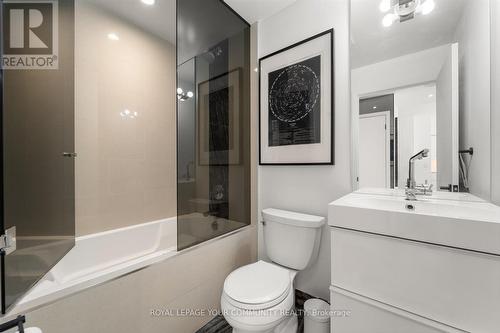 #2214 -155 Legion Rd N, Toronto, ON - Indoor Photo Showing Bathroom