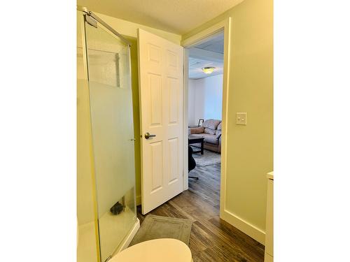 1300 20Th Street S, Cranbrook, BC - Indoor Photo Showing Bathroom