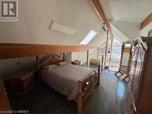 667 Nipissing Street, Sturgeon Falls, ON - Indoor Photo Showing Bedroom
