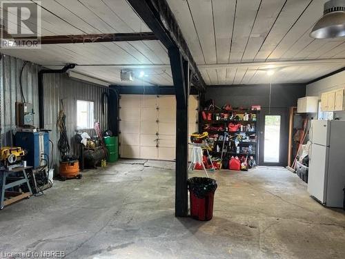 667 Nipissing Street, Sturgeon Falls, ON - Indoor Photo Showing Garage