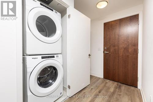 423 - 30 Baseball Place, Toronto, ON - Indoor Photo Showing Laundry Room