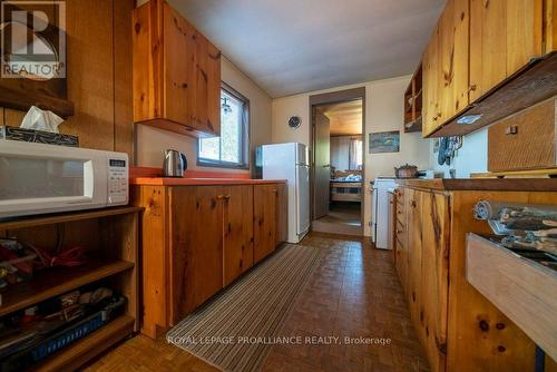 258 Skootamatta Lake, Addington Highlands, ON - Indoor