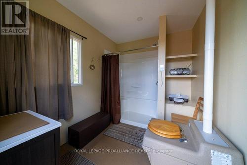 258 Skootamatta Lake, Addington Highlands, ON - Indoor Photo Showing Other Room