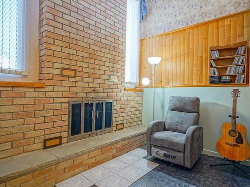 Living room - 89 Rue Du Nordet, Sherbrooke (Brompton/Rock Forest/Saint-Élie/Deauville), QC - Indoor With Fireplace