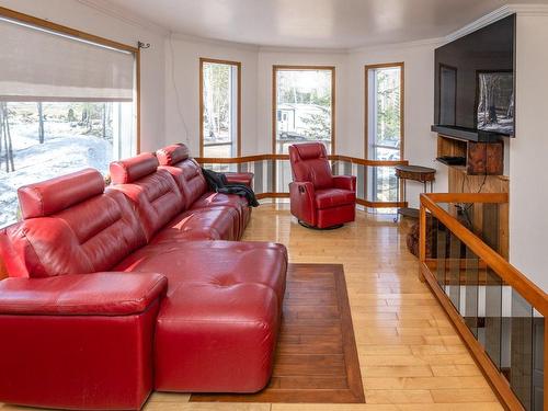 Living room - 332 Rg St-Antoine N., Baie-Saint-Paul, QC - Indoor Photo Showing Living Room