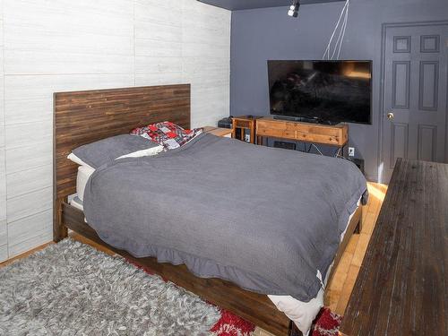 Chambre Ã Â coucher - 332 Rg St-Antoine N., Baie-Saint-Paul, QC - Indoor Photo Showing Bedroom