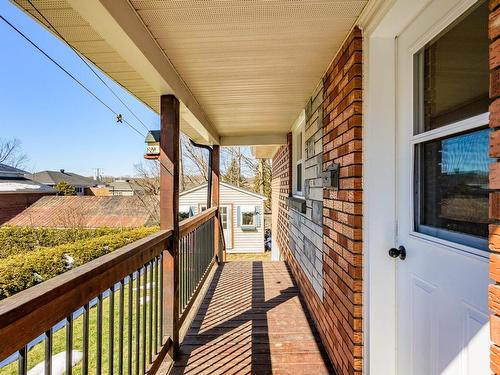 Balcon - 20 Rue Cleveland, Coaticook, QC - Outdoor With Exterior