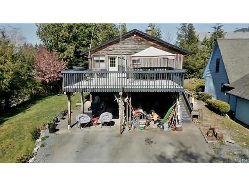 320 Leighton Way, Tofino, BC - Outdoor With Deck Patio Veranda