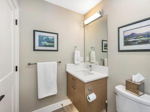 102-741 Travino Lane, Saanich, BC - Indoor Photo Showing Bathroom