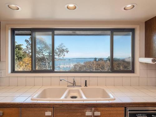3550 Beach Dr, Oak Bay, BC - Indoor Photo Showing Kitchen With Double Sink