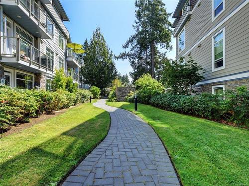 302-611 Goldstream Ave, Langford, BC - Outdoor With Balcony