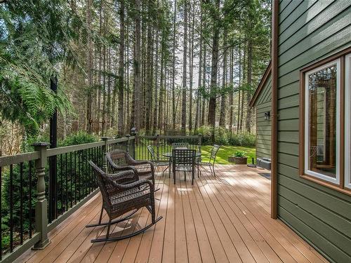 3835 James Cres, Black Creek, BC - Outdoor With Deck Patio Veranda With Exterior