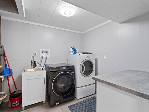 111 Ponderosa Ave, Logan Lake, BC - Indoor Photo Showing Laundry Room